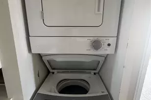 411 Hobron Ln, Honolulu, HI 96815 - Photo 14