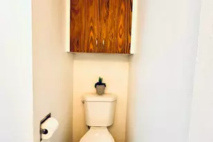222 Kaiulani Ave, Honolulu, HI 96815 - Photo 14