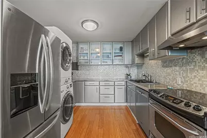 222 Liliuokalani Avenue #701, Honolulu, HI 96815 - Photo 6