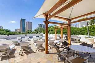 2045 Kalakaua Ave, Honolulu, HI 96815 - Photo 12
