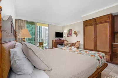 2045 Kalakaua Avenue #1017, Honolulu, HI 96815 - Photo 2