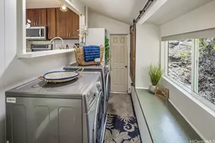 3376 Ala Laulani St, Honolulu, HI 96818 - Photo 8