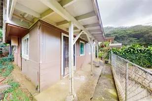 1625 Kalaepaa Dr, Honolulu, HI 96819 - Photo 12