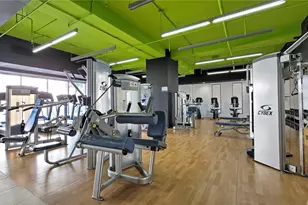 410 Atkinson Dr, Honolulu, HI 96814 - Photo 16