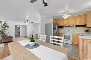 1624 Ala Makani Pl, Honolulu, HI 96819 - Photo 2