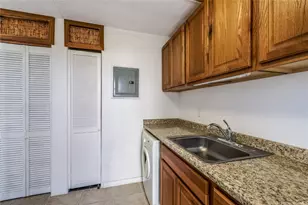 419A Atkinson Dr, Honolulu, HI 96814 - Photo 8