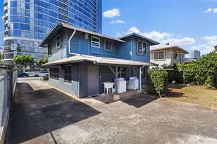 1142 Kamaile St, Honolulu, HI 96814 - Photo 2