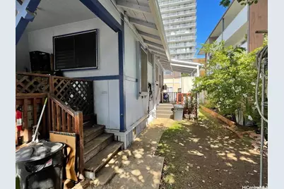 1542 Keeaumoku Street, Honolulu, HI 96822 - Photo 8