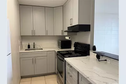 94-246 Leoku Street #303, Waipahu, HI 96797 - Photo 2