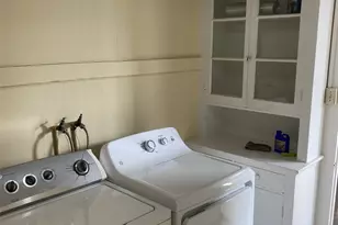 2142 Wilder Ave, Honolulu, HI 96822 - Photo 16