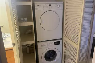 1088 Bishop St, Honolulu, HI 96813 - Photo 8