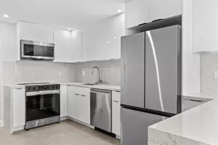 3015 Kalakaua Ave, Honolulu, HI 96815 - Photo 6