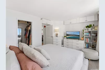 300 Wai Nani Way #II1817, Honolulu, HI 96815 - Photo 16