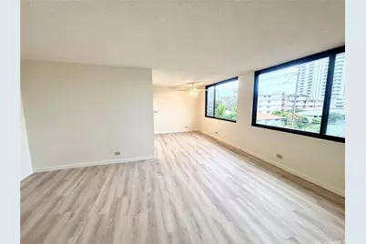 825 Coolidge Street #412, Honolulu, HI 96826 - Photo 2