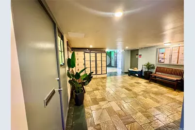 1550 Wilder Avenue #B403, Honolulu, HI 96822 - Photo 12