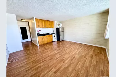 1550 Wilder Avenue #B403, Honolulu, HI 96822 - Photo 2