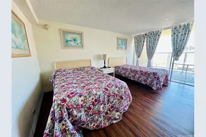 445 Seaside Avenue #2517, Honolulu, HI 96815 - Photo 2