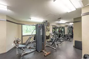 501 Hahaione St, Honolulu, HI 96825 - Photo 22