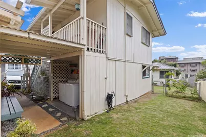 709 Twin View Drive, Honolulu, HI 96817 - Photo 12
