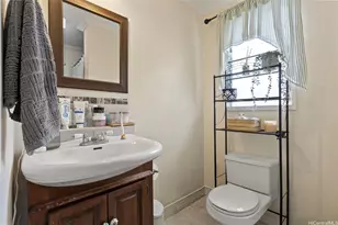 709 Twin View Dr, Honolulu, HI 96817 - Photo 8