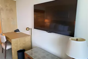 383 Kalaimoku St, Honolulu, HI 96815 - Photo 8