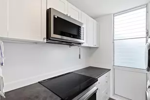 1122 Elm St, Honolulu, HI 96814 - Photo 6