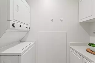 211 Kawaihae St, Honolulu, HI 96825 - Photo 18