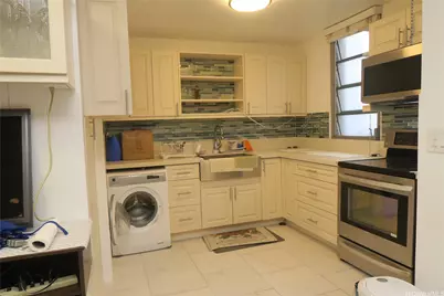 419 Atkinson Drive #807, Honolulu, HI 96814 - Photo 2