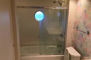 1910 Ala Moana Blvd, Honolulu, HI 96815 - Photo 12