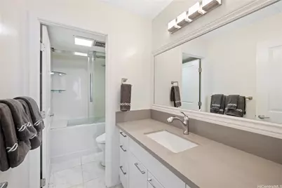 2240 Kuhio Avenue #3201, Honolulu, HI 96815 - Photo 16