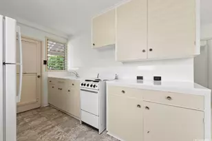 735 Lukepane Ave, Honolulu, HI 96816 - Photo 10