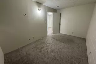 1555 Pohaku St, Honolulu, HI 96817 - Photo 16