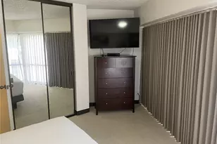 1088 Bishop St, Honolulu, HI 96813 - Photo 12