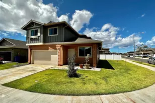 91-988 Pue Pue St, Ewa Beach, HI 96706 - Photo 1