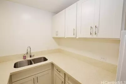 1120 Hassinger Street #107, Honolulu, HI 96822 - Photo 4