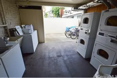 1120 Hassinger Street #107, Honolulu, HI 96822 - Photo 18