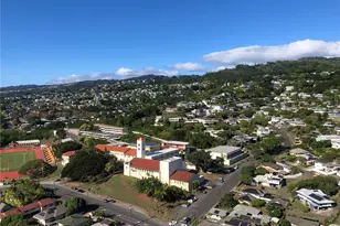 1717 Mott Smith Dr, Honolulu, HI 96822 - Photo 16