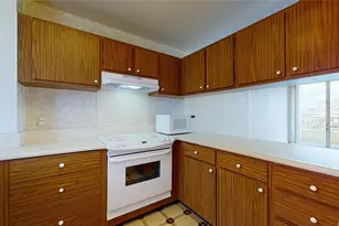 1160 Ala Napunani St, Honolulu, HI 96818 - Photo 2