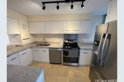 500 University Avenue #528, Honolulu, HI 96826 - Photo 2