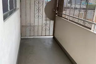 1052 Ala Nanu St, Honolulu, HI 96818 - Photo 18