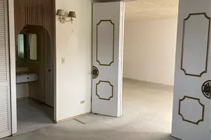 1052 Ala Nanu St, Honolulu, HI 96818 - Photo 10