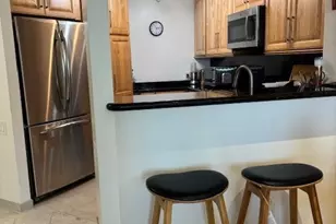 2101 Nuuanu Ave, Honolulu, HI 96817 - Photo 2