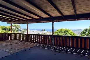 3655 Nihipali Pl, Honolulu, HI 96816 - Photo 4