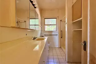 3655 Nihipali Pl, Honolulu, HI 96816 - Photo 14