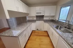 177 Pinana St, Kailua, HI 96734 - Photo 2