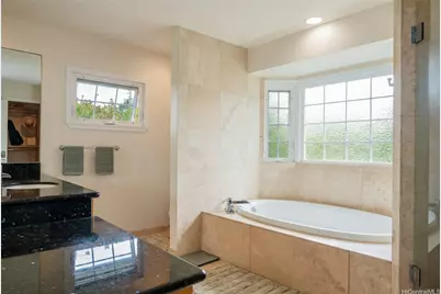 4026 Harding Avenue, Honolulu, HI 96816 - Photo 14