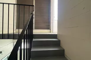 927 Wiliwili St, Honolulu, HI 96826 - Photo 8