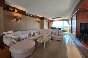 1650 Ala Moana Blvd, Honolulu, HI 96815 - Photo 2