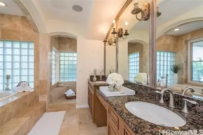 525 Moaniala Street, Honolulu, HI 96821 - Photo 12