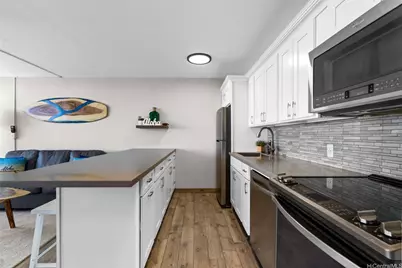 201 Ohua Avenue #3208 Mauka, Honolulu, HI 96815 - Photo 4